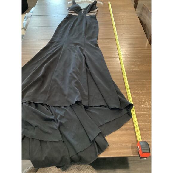 Bicici & Coty Plunge Neckline Sleeveless Asymmetrical Evening Dress gown Small - Picture 3 of 11